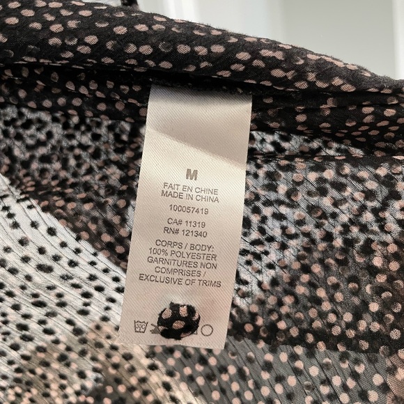 Dynamite Printed Longsleeve Sheer Blouse - Picture 4 of 6